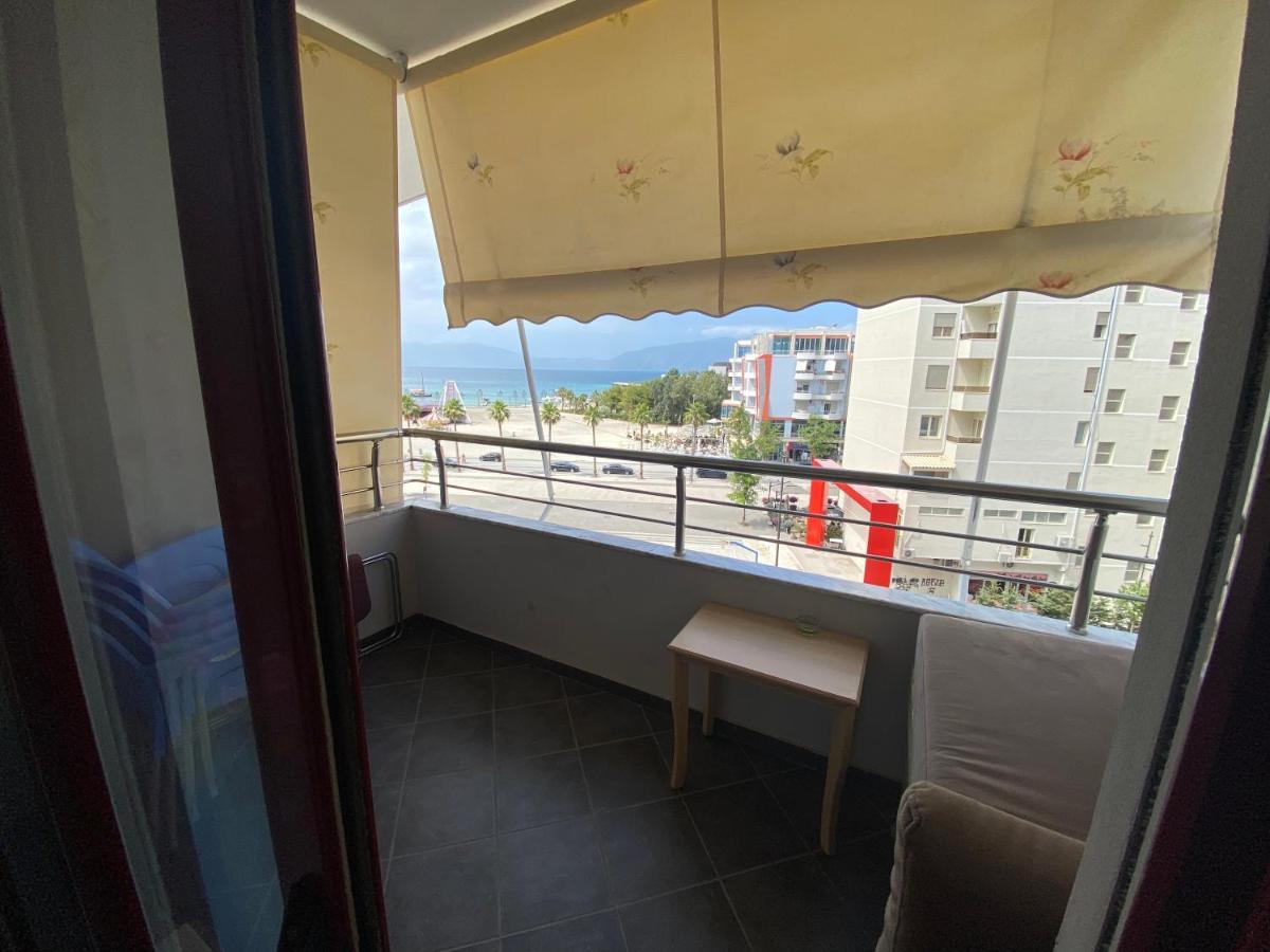Seaview Apartment Вльора Екстер'єр фото